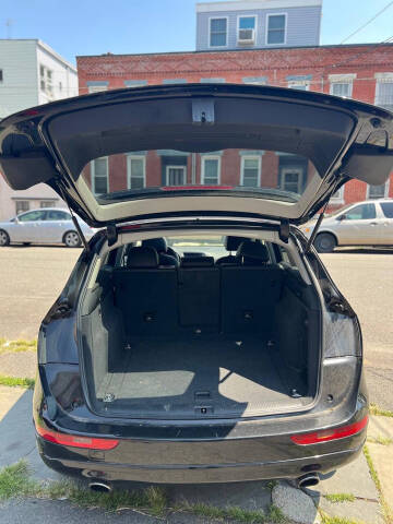 2013 Audi Q5 2.0T quattro Premium