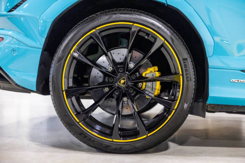 2024 Lamborghini Urus S