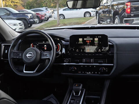 2024 Nissan Pathfinder Platinum