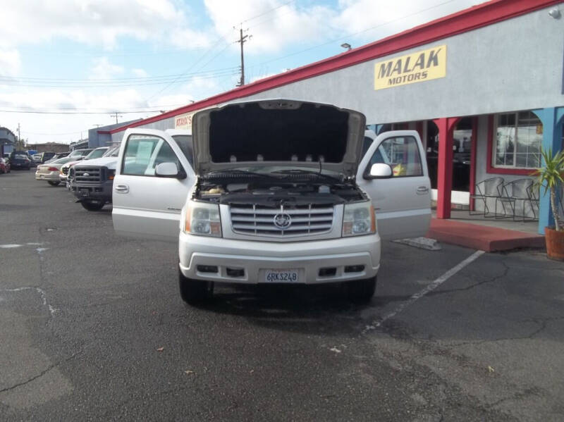 2004 Cadillac Escalade Base photo 43