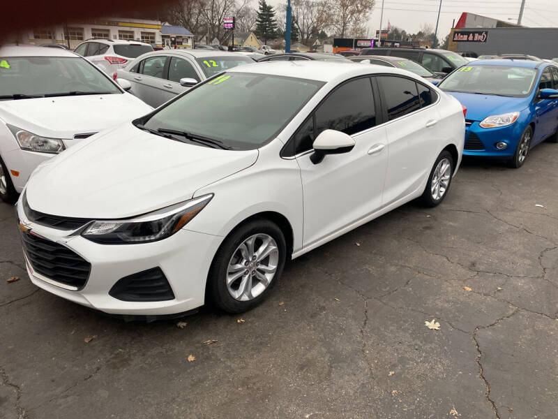 2019 Chevrolet Cruze for sale at Lee's Auto Sales in Garden City MI