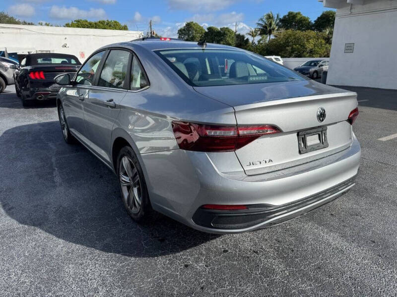 2024 Volkswagen Jetta SE