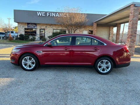 2015 Ford Taurus SEL