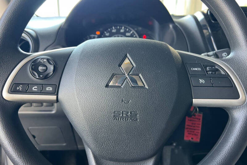 2024 Mitsubishi Mirage ES