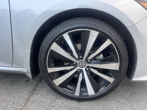 2021 Nissan Altima 2.5 SR