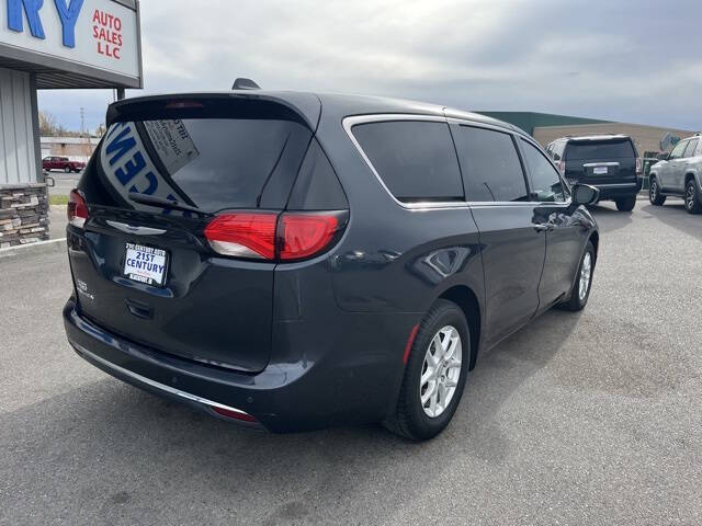 2020 Chrysler Pacifica Touring