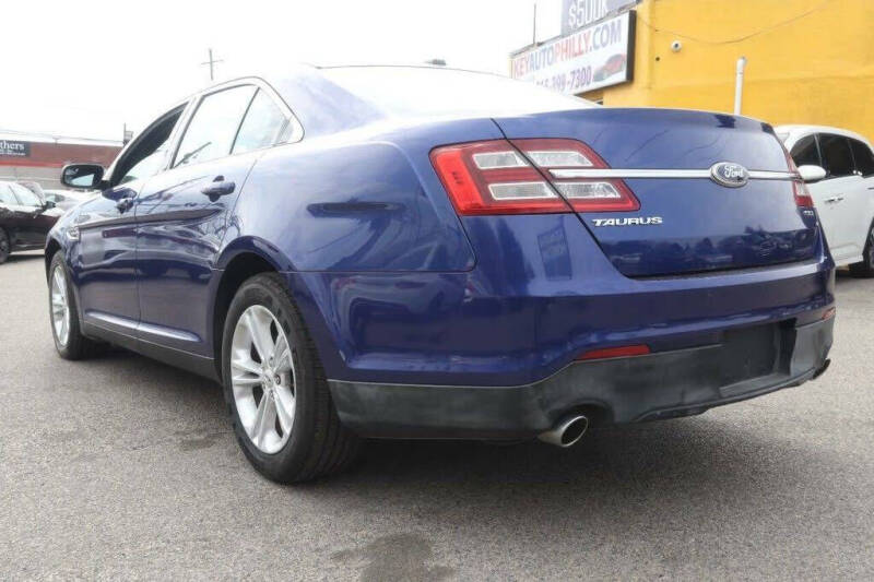 2013 Ford Taurus SEL