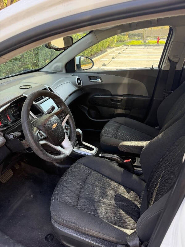 2017 Chevrolet Sonic LT Auto