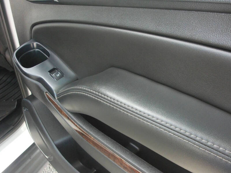 2017 Chevrolet Suburban LT
