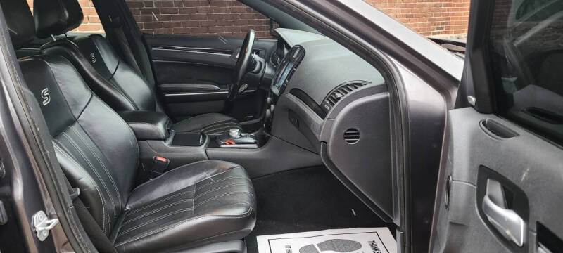 2019 Chrysler 300 S