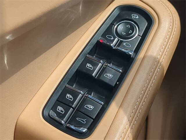 2016 Porsche Macan S