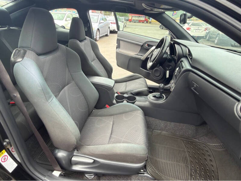 2011 Scion tC