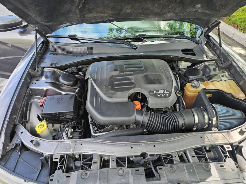 2013 Dodge Charger SE