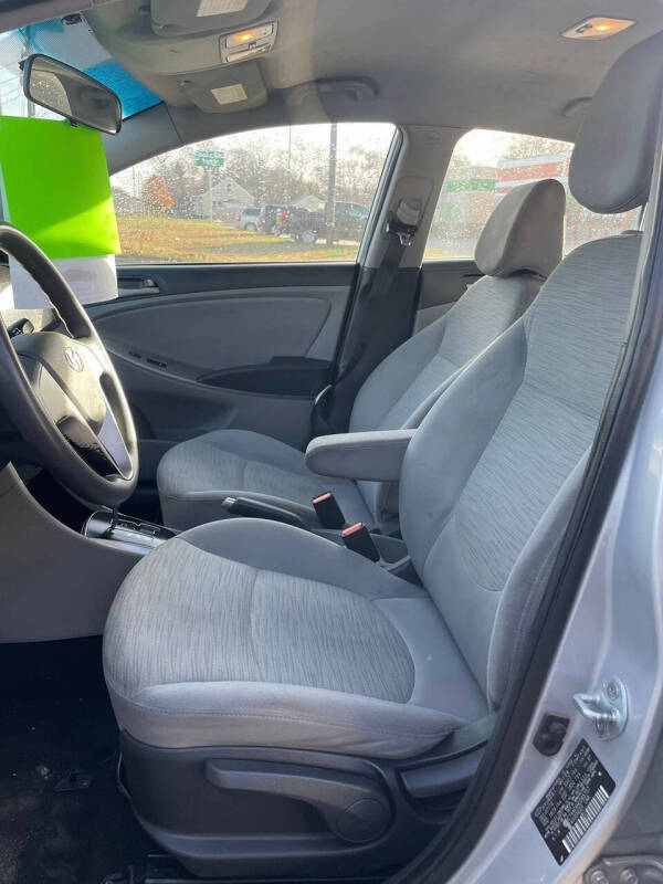 2017 Hyundai Accent Value Edition