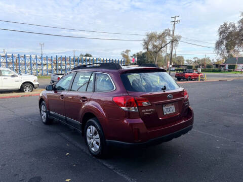 2011 Subaru Outback 2.5i