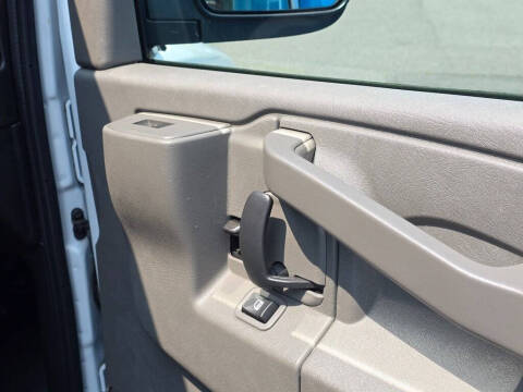 2023 GMC Savana 2500