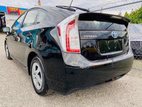 2015 Toyota Prius Two