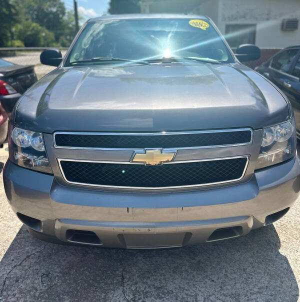 2007 Chevrolet Tahoe null photo 2