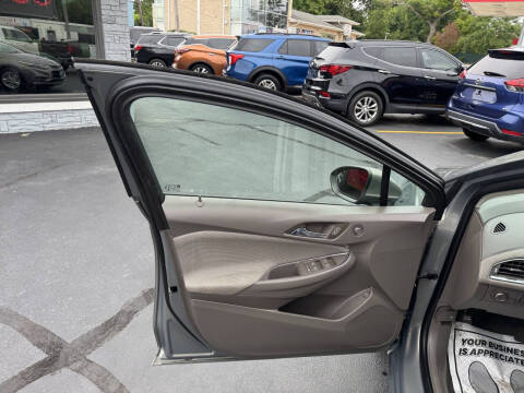 2017 Chevrolet Cruze LT Auto