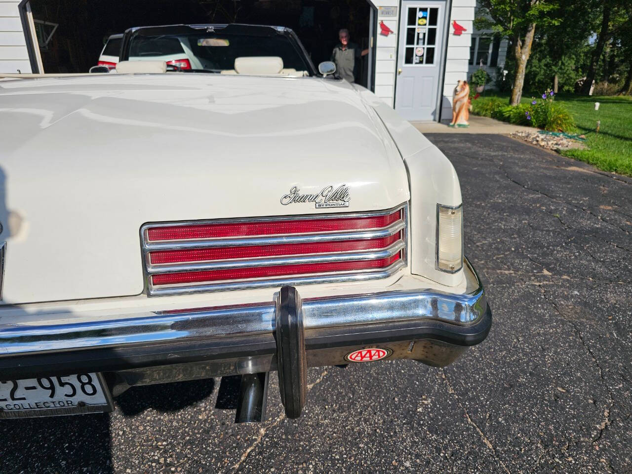 1973 Pontiac Grand Ville 38