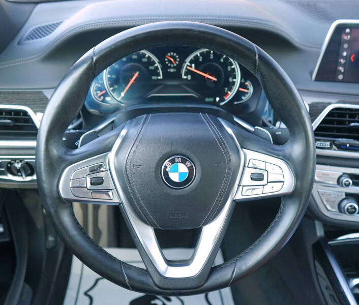 2018 BMW 7 Series 740i