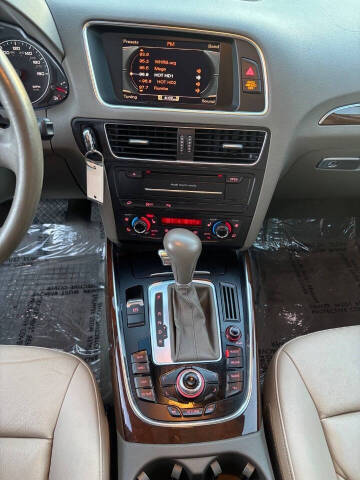 2011 Audi Q5 3.2 quattro Premium Plus