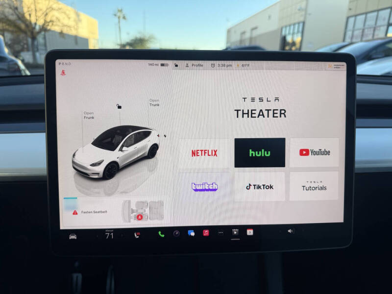 2023 Tesla Model Y Performance