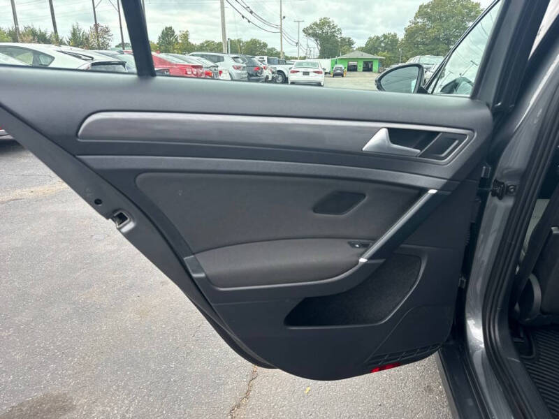 2019 Volkswagen e-Golf SE