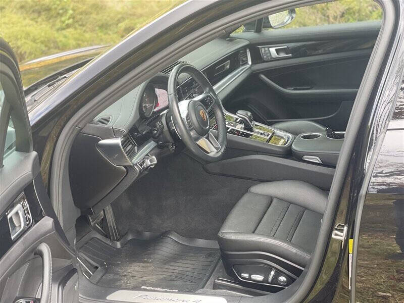 2020 Porsche Panamera 4