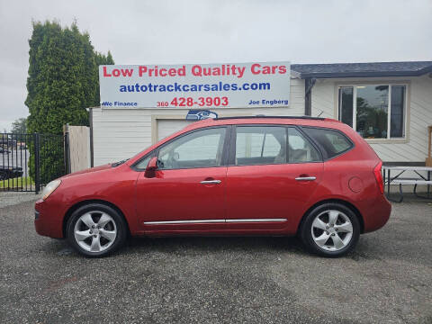 2007 Kia Rondo for sale at AUTOTRACK INC in Mount Vernon WA