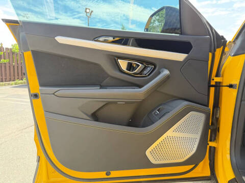 2020 Lamborghini Urus