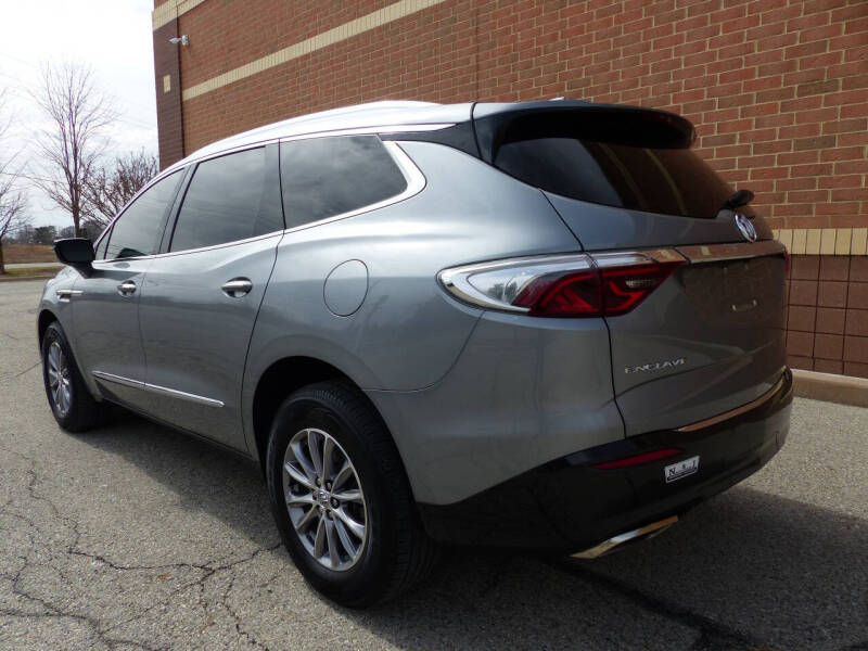 2023 Buick Enclave Essence