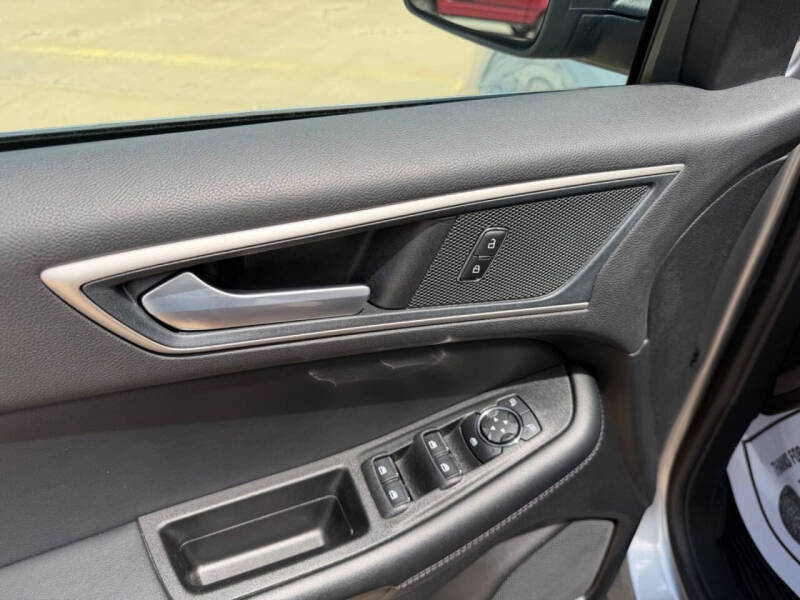 2024 Ford Edge