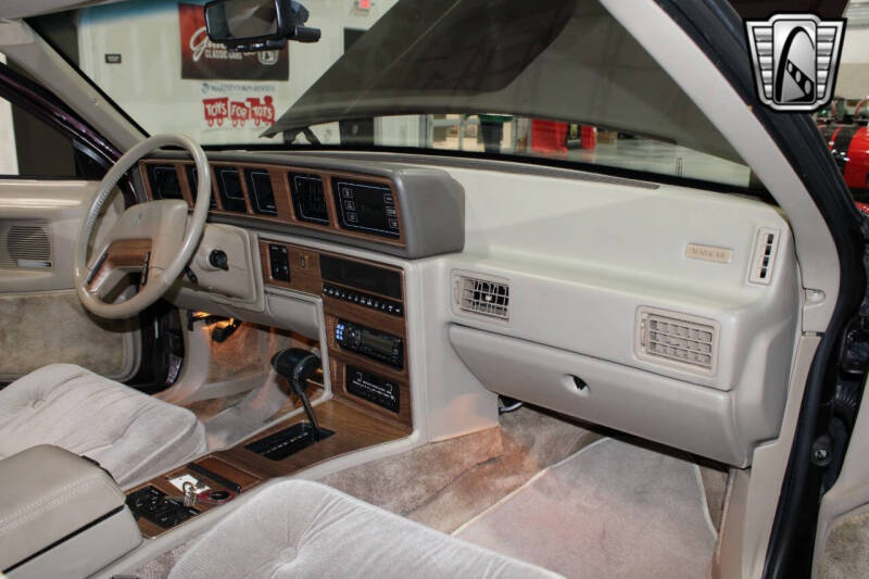 1988 Lincoln Mark VII Bill Blass