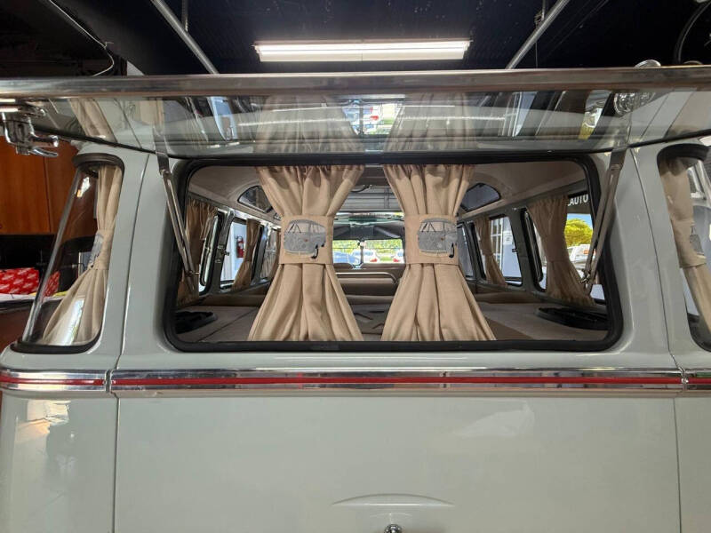 1972 Volkswagen Bus