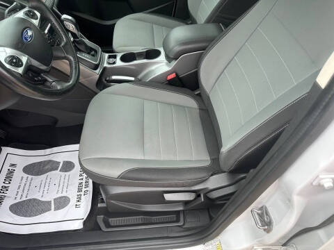 2016 Ford C-MAX Hybrid SE