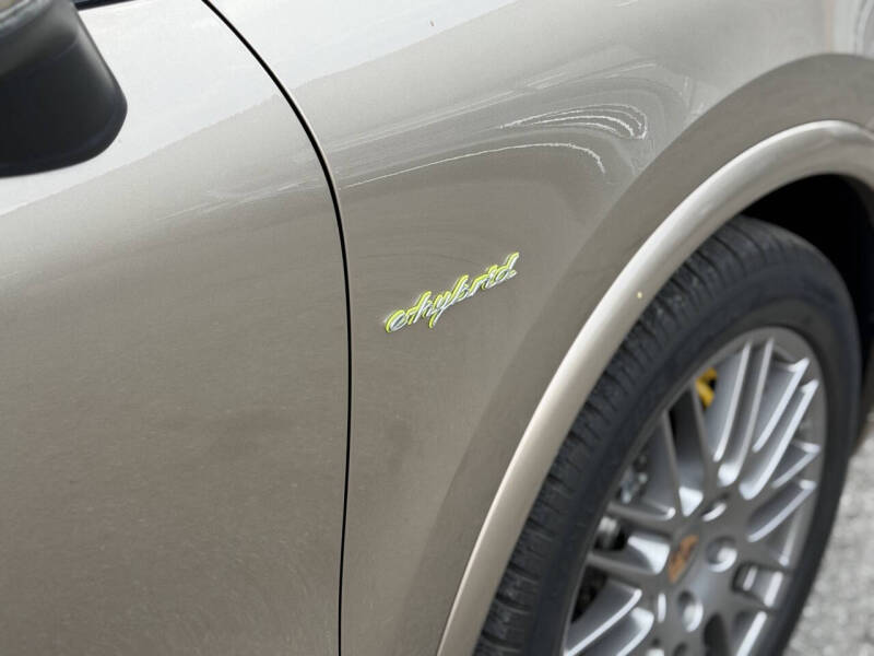 2015 Porsche Cayenne S E-Hybrid