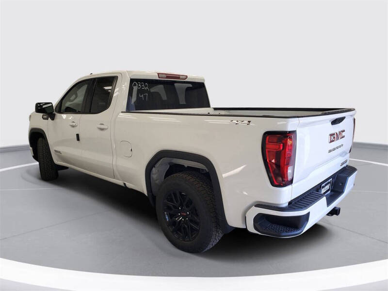 2026 GMC Sierra 1500 Elevation Standard