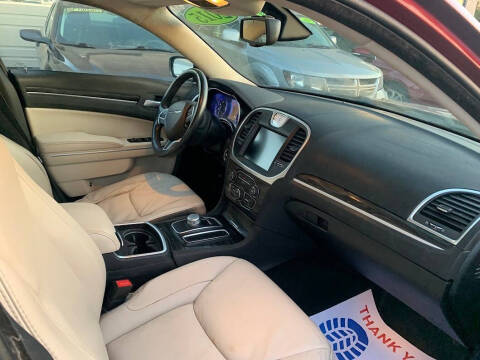 2015 Chrysler 300 Limited