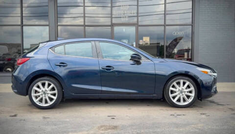 2017 Mazda MAZDA3 Grand Touring