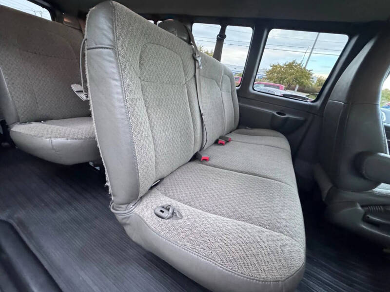 2022 Chevrolet Express LS 3500