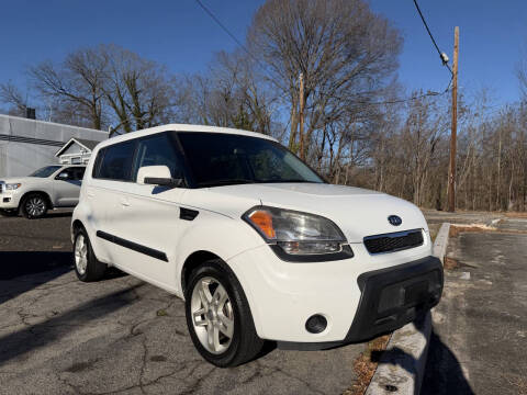 2011 Kia Soul +