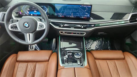 2025 BMW X7 M60i