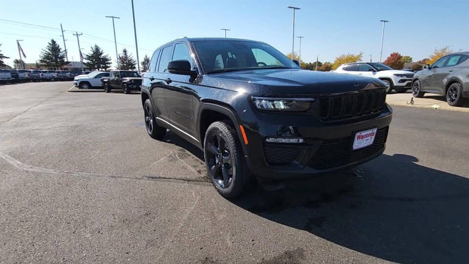 2025 Jeep Grand Cherokee for sale at Victoria Auto Sales in Victoria, MN