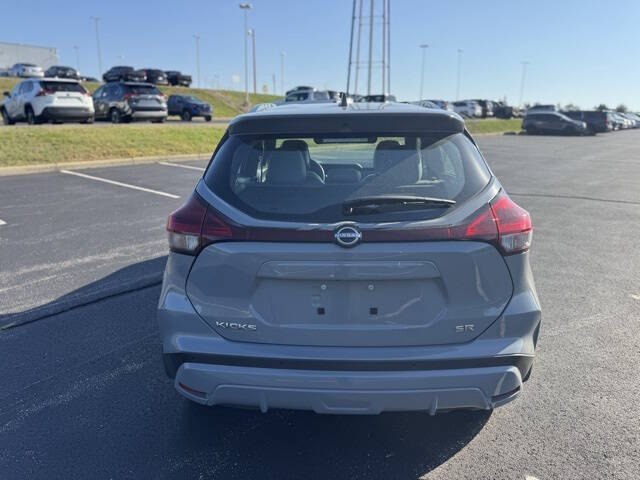 2024 Nissan Kicks SR