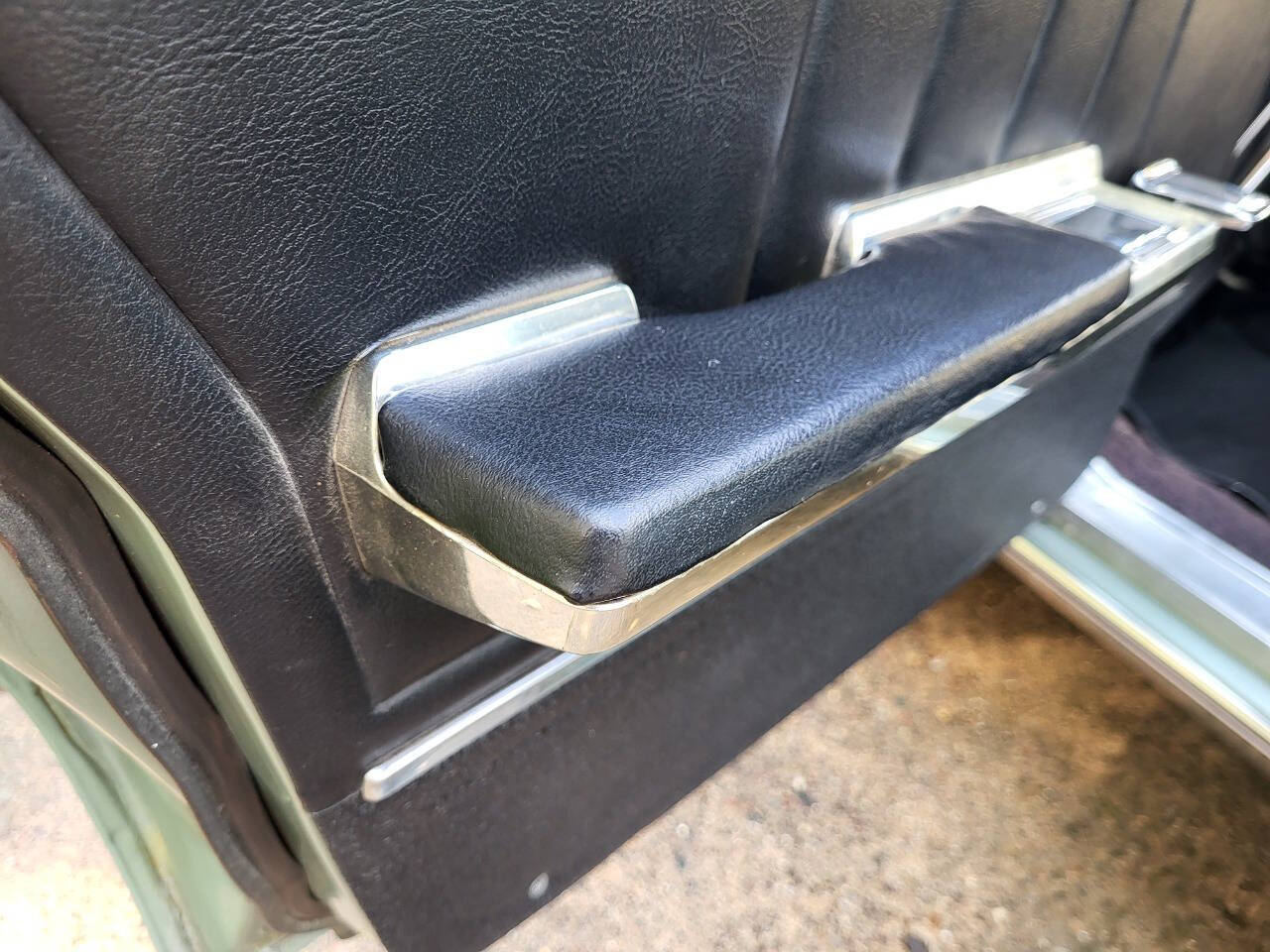 1965 Chevrolet Impala 153