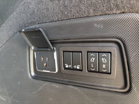 2023 Cadillac Escalade ESV Premium Luxury