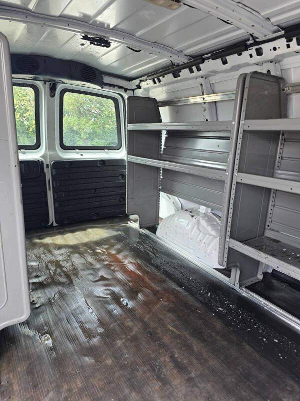 2019 Chevrolet Express 2500