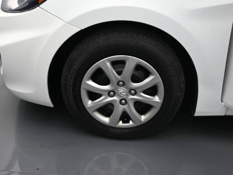 2013 Hyundai Accent GLS