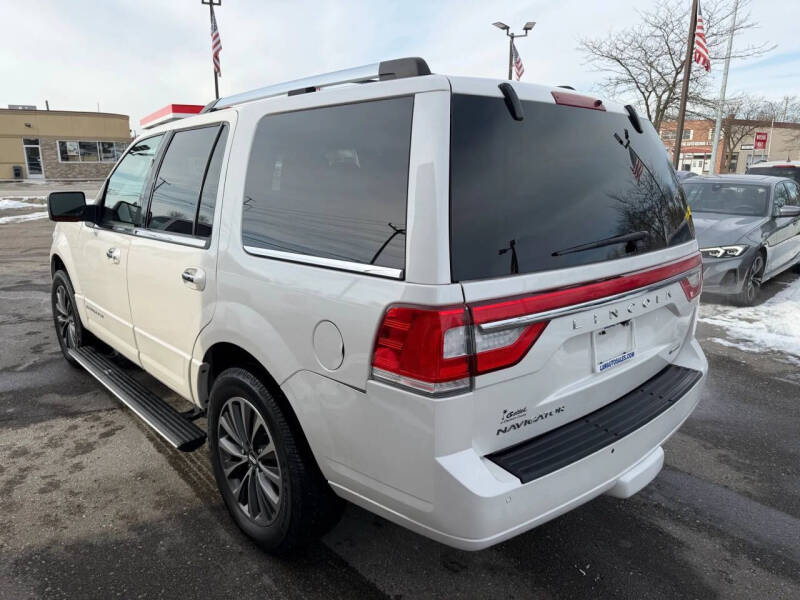 2016 Lincoln Navigator Select
